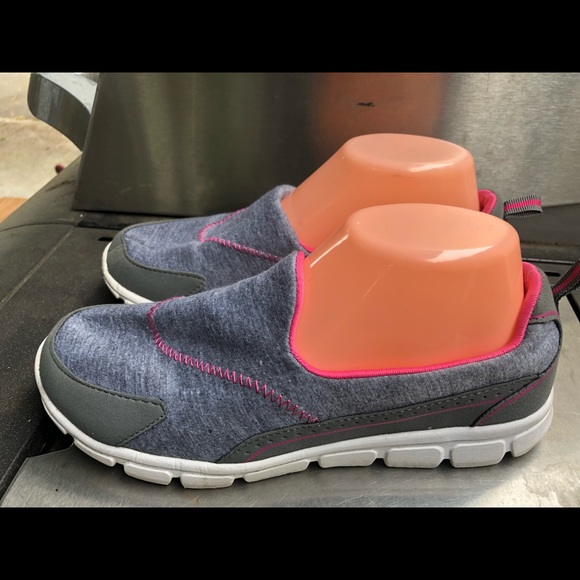 danskin non slip shoes